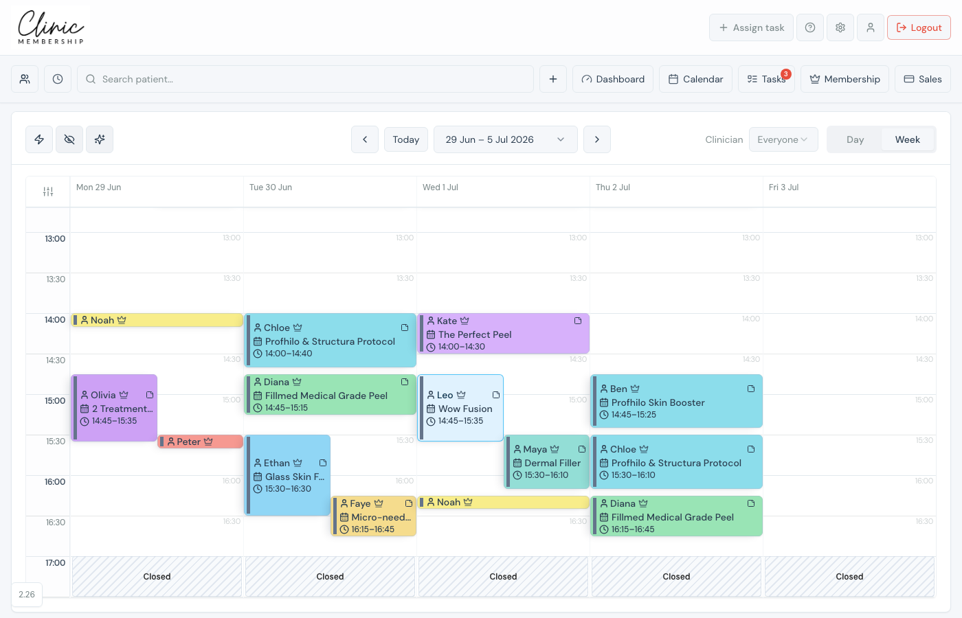 Admin calendar in smart view with surnames hidden and tighter hour grid